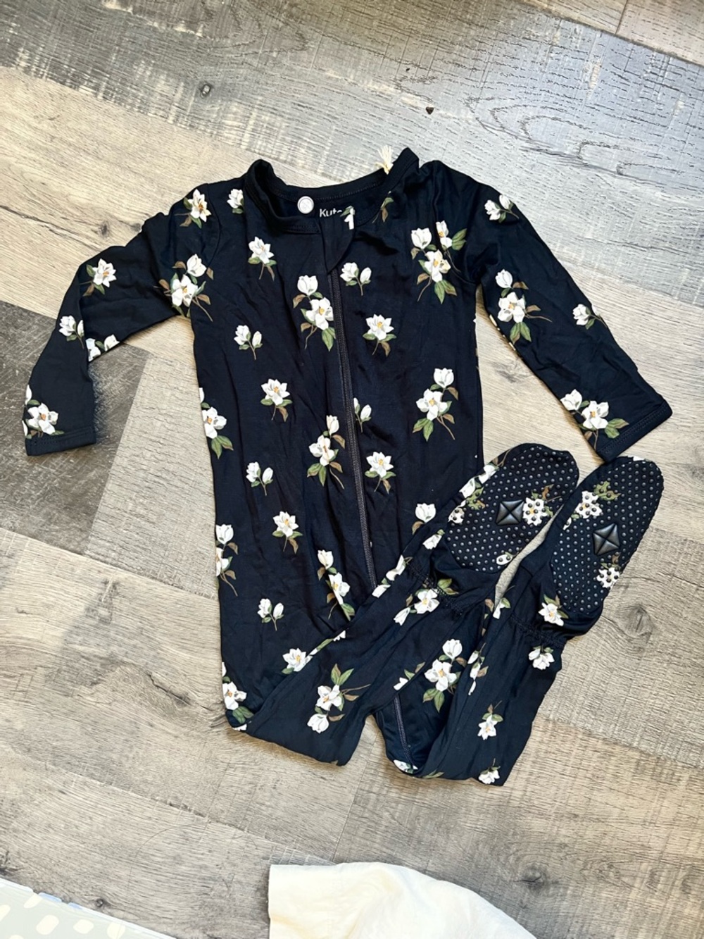Kyte Baby Floral Zip One-Piece Romper - Black